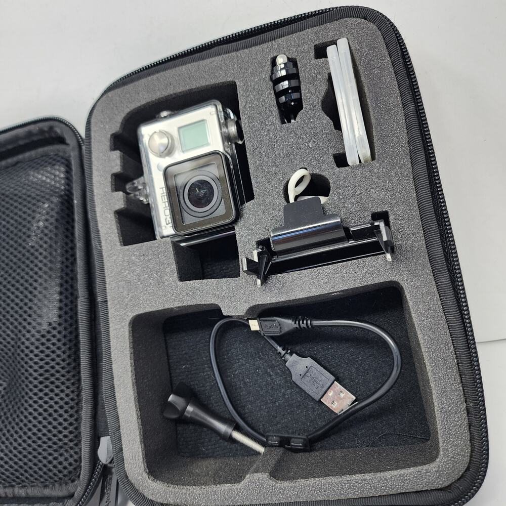 Go Pro Hero 3+ Waterproof Camera - Picture 4 of 8